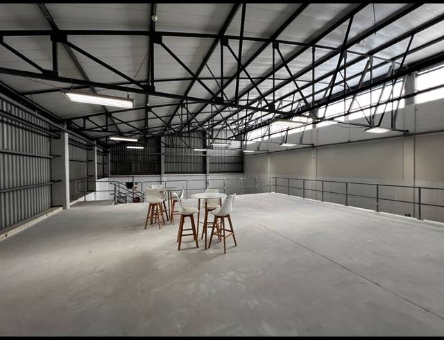 546M² WAREHOUSE TO LET IN AIRPORT INDUSTRIA